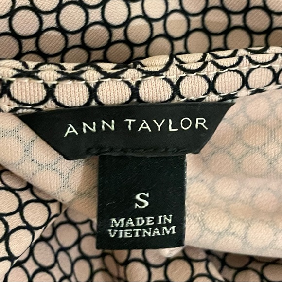 🌸9. Ann Taylor blouse - Picture 6 of 7